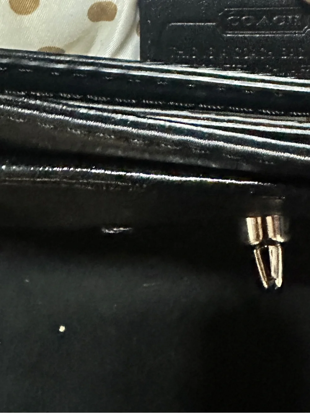 Classic Black Leather Shoulder Bag-Coach brand-#556 - Picture 3 of 3